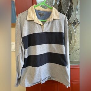 Signature Two-Tone Collared Pullover in Gray and Tan